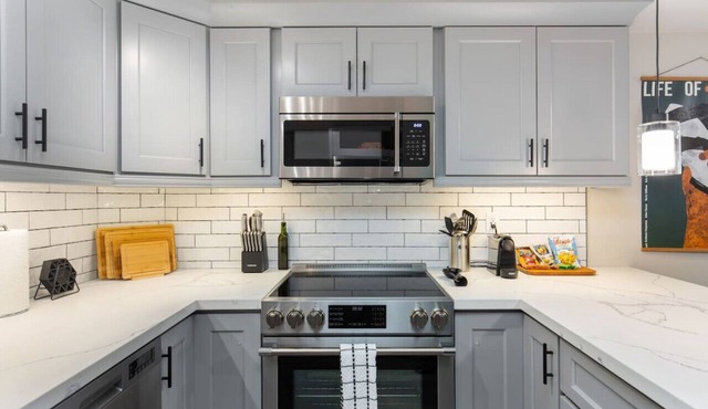 1BR 1BA Madison Park - Garden - BBQ