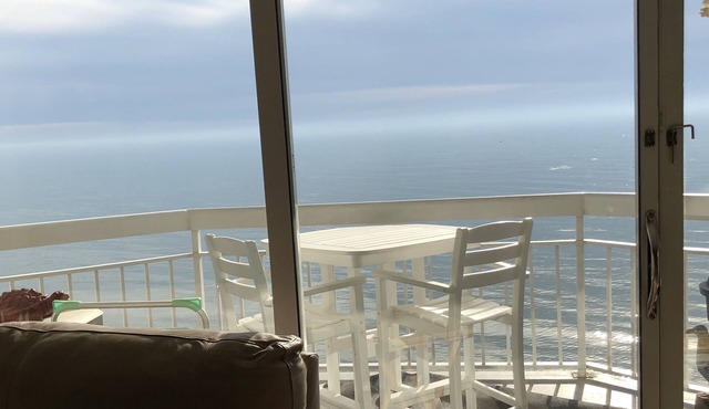 1BR, 2 BA Oceanfront Condo- Unit 1106- All New Amenities!