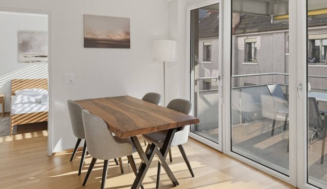 1BR apartment with balcony - West 13