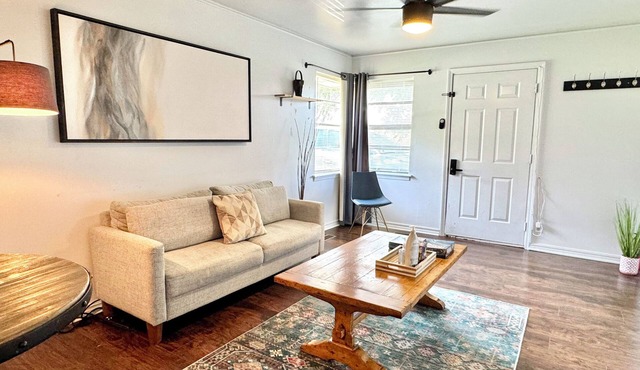 1BR Apt | 7 min to Integris Baptist Medical | Kitchen, Wi-Fi, Free Parking #37A