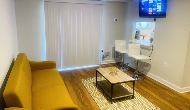 ☆1BR Apt in ♡ of Alexandria |Free Parking, Pool, Gym☆