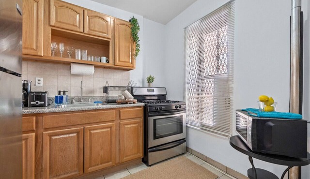 1BR Apt Walk to Central Park & Columbia University