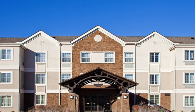 1BR Condo | Free Breakfast + Indoor Pool + Hot Tub