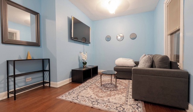 1BR Cottage Hideaway in Skokie, Parking Free, Near Shops and Eats