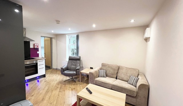 1BR Flat with En-Suite in Derby’s Vibrant West End