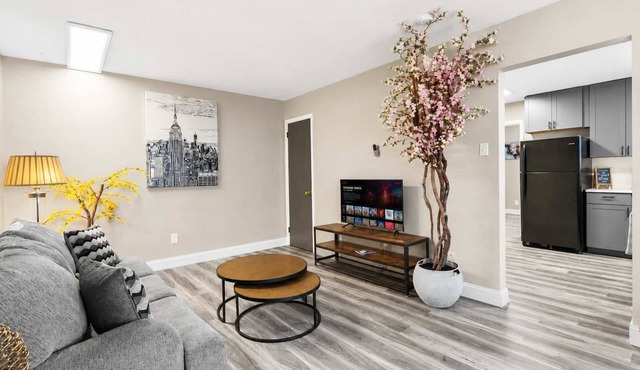 1BR + Full Kitchen · Tower Grove · 3 mi SSM SLU · Pet-Friendly