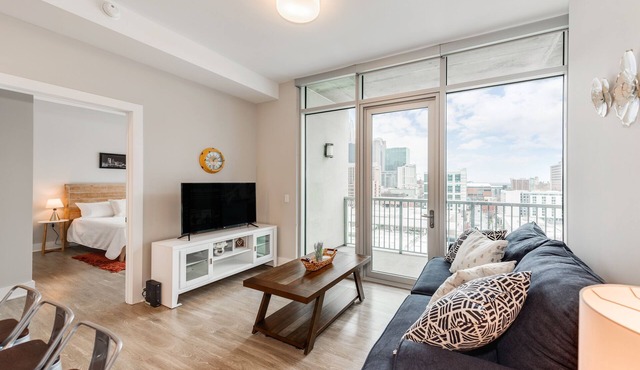 1BR furnished Apartment in Charlotte near Uptown Area by RedAwning