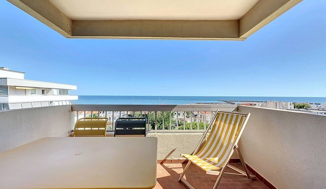 1BR in Carnon - Sleeps 4 - Near Beach and Shops - TV, Washing Machine, Dishwasher, Parking