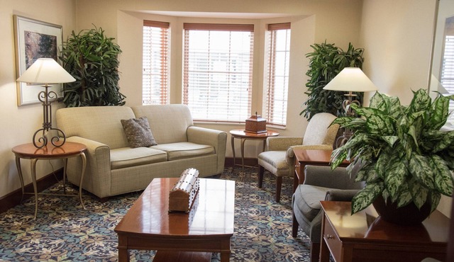 1BR King Condo | Free Breakfast + Indoor Pool