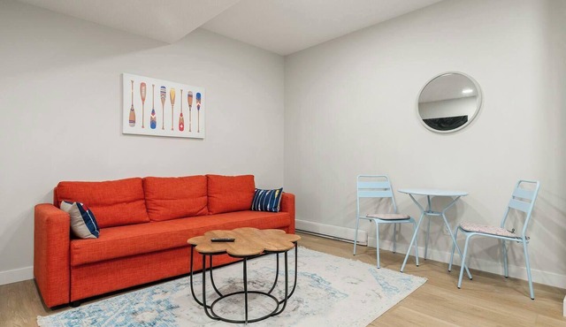 1BR Lower Level Suite with Secure Entry & Laundry