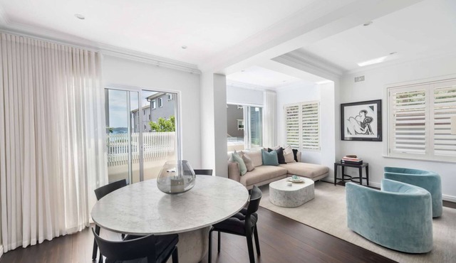 1BR Luxe Harbourside Living | free parking