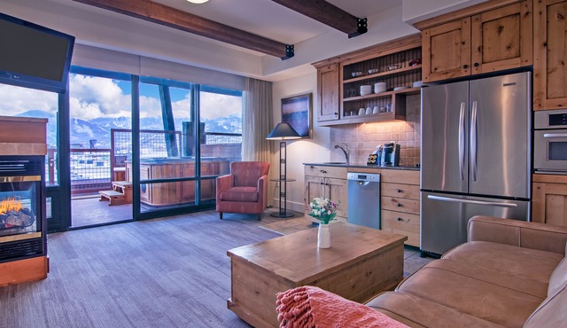 1BR Luxury Suite