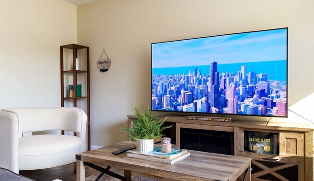 1BR Modern Retreat w/Free Parking Near Airport