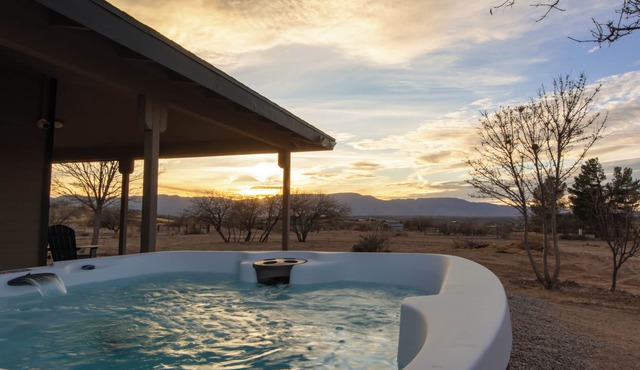 1BR Near Sedona Sauna Hot Tub Dog-Friendly