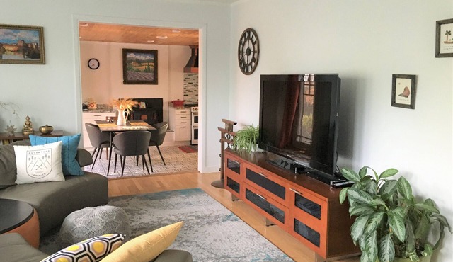 1BR + Office House in Los Alamos downtown. 9 min to LANL