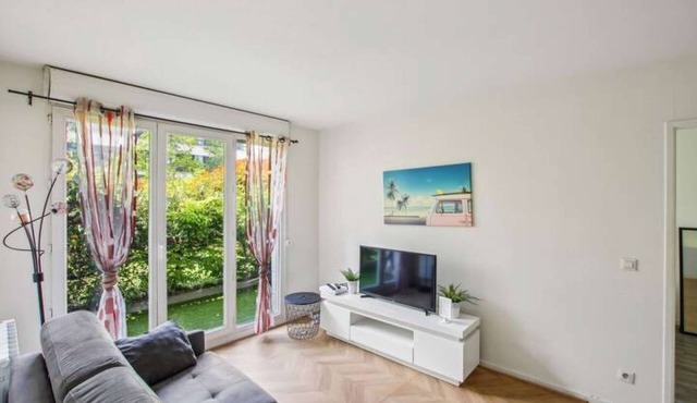 1BR Paris 10th - Gare du Nord - Stade de France