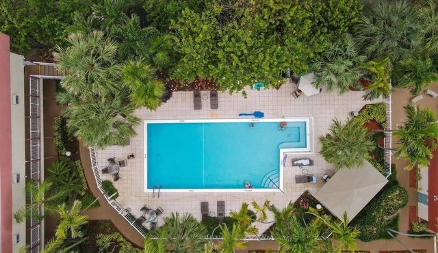 1BR Pool-View Condo near the Beach w/Resort Pools
