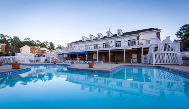 1BR Suite w/Fireplace near Colonial Williamsburg