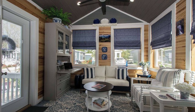 1BR Tiny Home w/King Bed + Outdoor Space