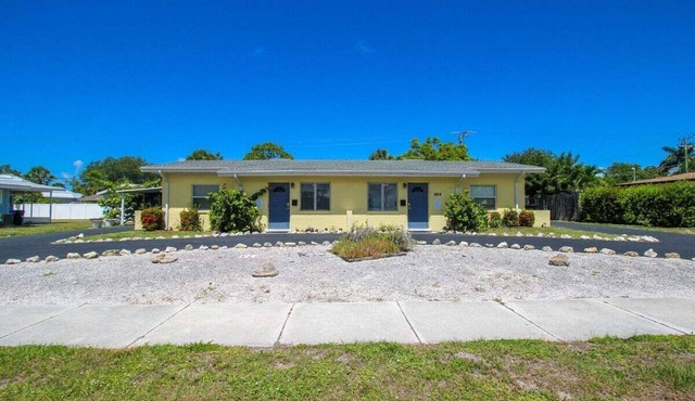 1BR Venice home with private beach access - Golden Beach Haven