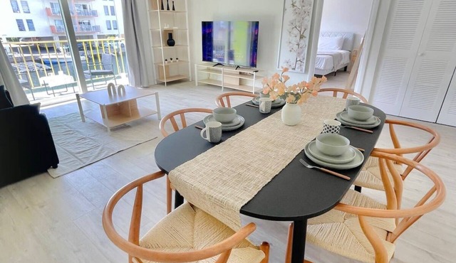 1BR with Kitchen Close To Sunny Isles Beach