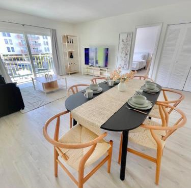 1BR with Kitchen Close To Sunny Isles Beach