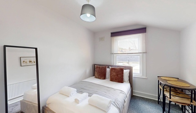 1BRD Near Northumberland Rail & Hotspur Stadium