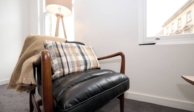 1C Lime Street Apartment