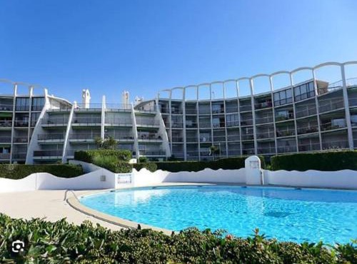 1er ligne piscine au couchant