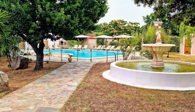 1km from the beach, apartment with terrace in residence with swimming pool