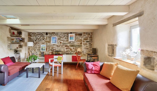 1km from the beach, charming cottage for 6