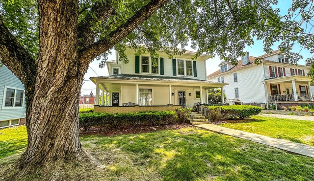 1st Choice Lodging- Maple Leaf Inn