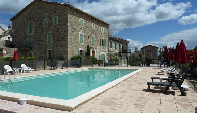 1st Floor apartment in19th century village house - shared pool , WiFi & Sat TV