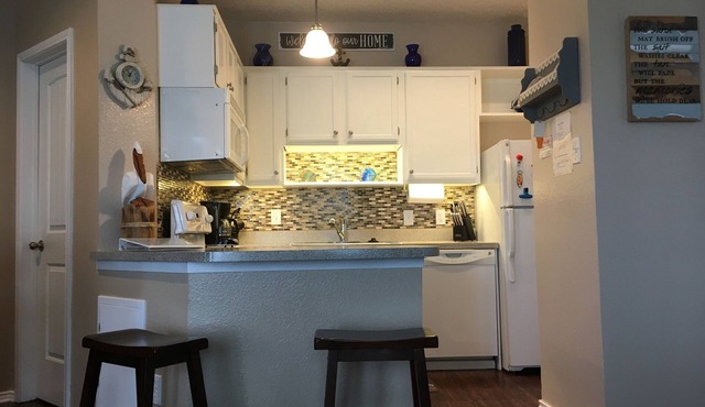 1st Floor 1 BDR-1 Bath/Just steps to the Beach!