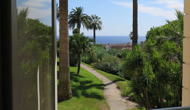 1st Floor Apartment With Beautiful Sea View in Magnificent Character Building