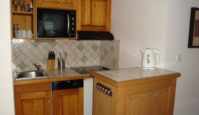 1st floor, balcony, tv, ski locker, 40m², Courchevel