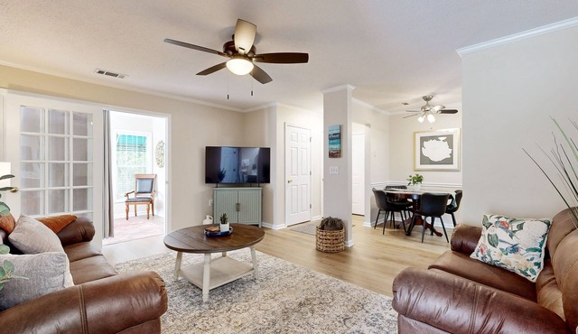 1st floor condo with pool, tennis, close to beach & golf