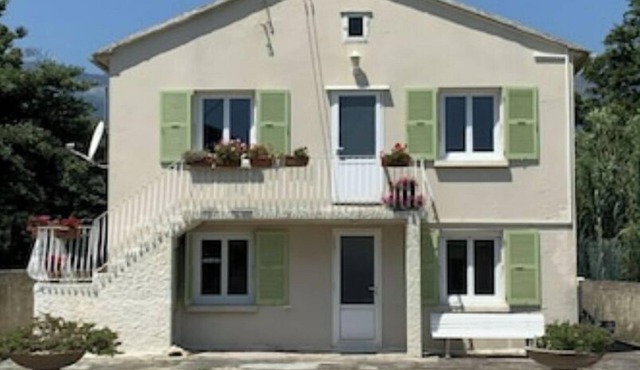 1st floor Villa El bimbo 50 metres from the sandy beach