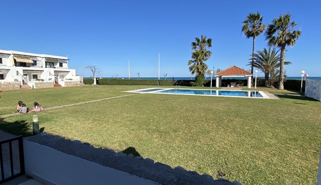 1ST LINE BEACH SWIMMING POOL