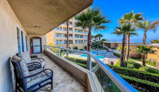 1stFloor-LaJollaRealPools&BeachAccess-Rosarito