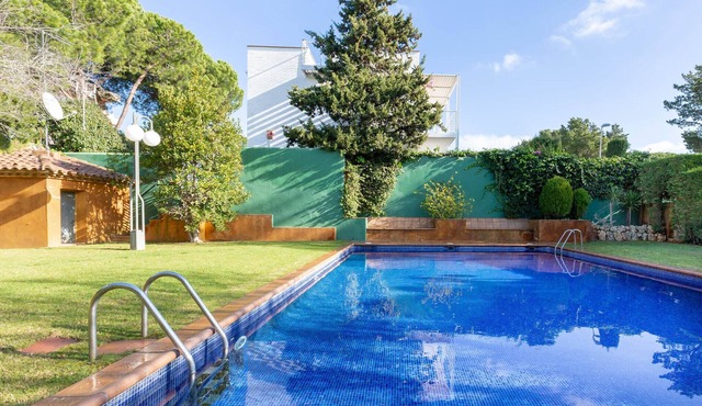 1VICK 01 - Beautiful house in a quiet area with pool near the beach of Calella de Palafrugell