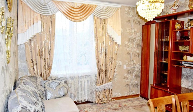 2-х комнатная квартира, изолированные комнаты, на площади Маркса