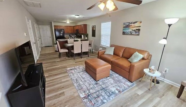 2/2.5 townhouse Prisma Parkridge