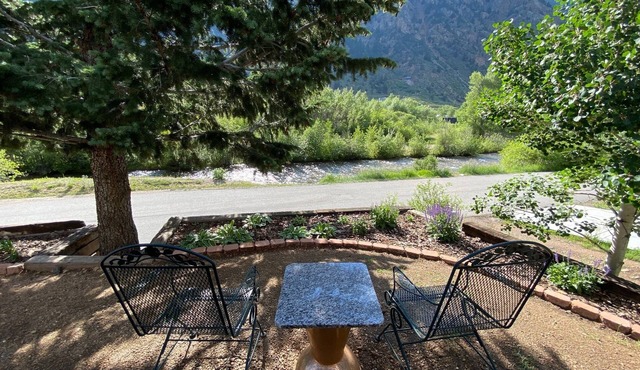 2/2 Chalet w/Office on the Clear Creek with Views! Balcony Bedroom Suite