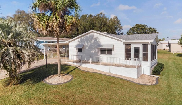 2/2 Ranch home, nGolf Cart, near Shopping & Spanish Springs