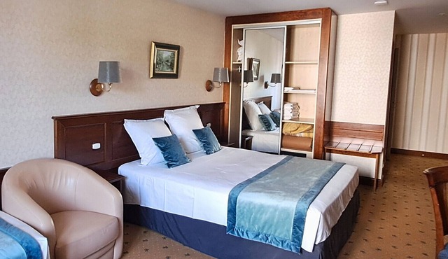 2/3-person apartment in historic town center, close to shops and entertainment,