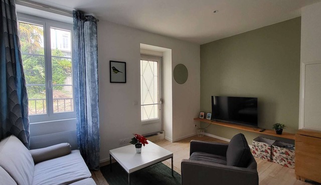 2-4 Charming T2 near train station and town center - Free parking nearby