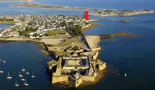 2/4 pers apartment facing the sea Port-Louis intramuros - South Brittany