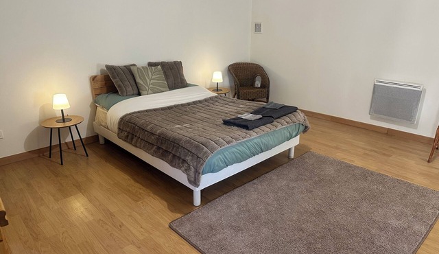 2/4-person house in the heart of a charming hamlet