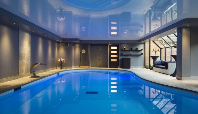 2/4-person apartment with pool access